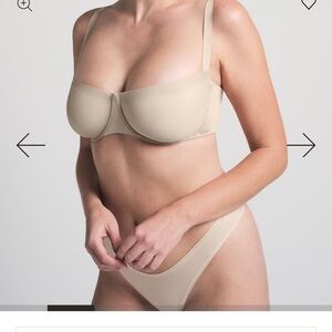NWT Skims NO SHOW UNLINED BALCONETTE BRA | SAND